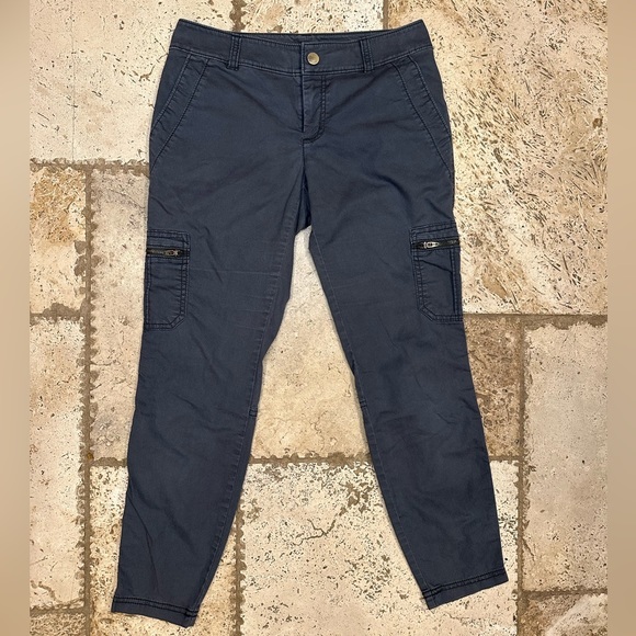 Athleta Chelsea Cargo Pants Zippered Pockets Athletic Casual Grey Women’s size 0 - Picture 1 of 7